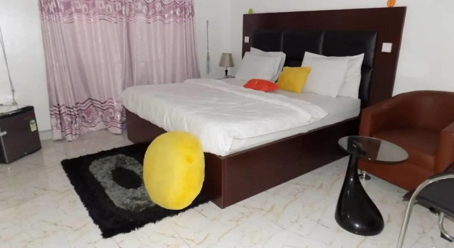 De Fellas Palace Hotel & Suites, Book Hotel Ibadan Nigeria