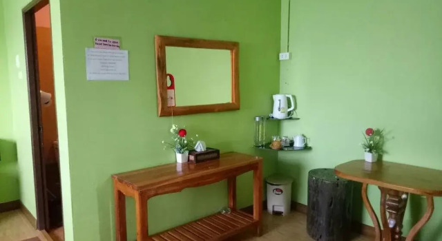 Lanta Ala Guest House