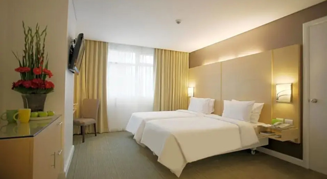 Номер Deluxe St Giles Hotel Makati