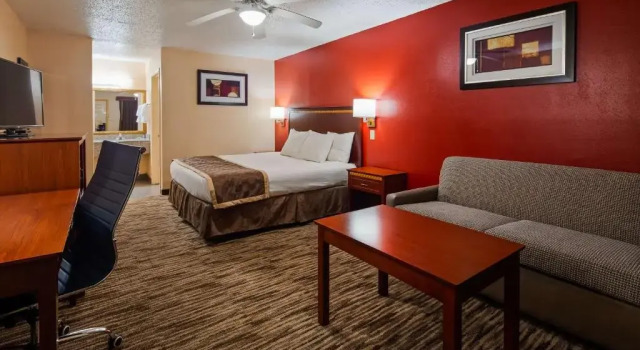 Номер Standard Best Western Executive Inn
