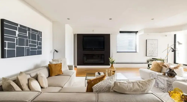 The River Thames View - Stunning 2bdr Flat With Study Room + Balcony