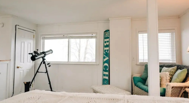 Коттедж Classic Beach Club of Oscoda Garden Cottage on the Lake