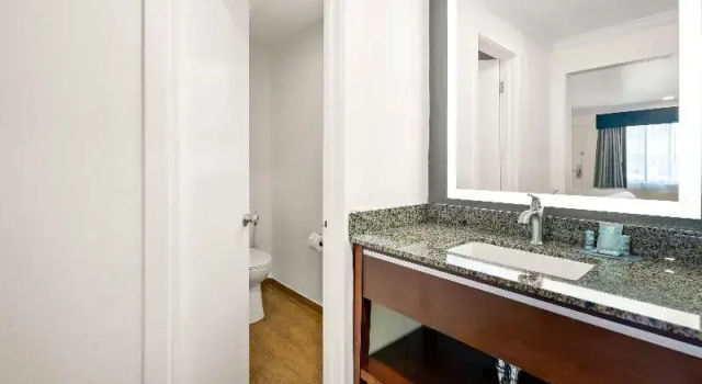 Двухместный номер Standard с 2 комнатами Best Western Park Crest Inn