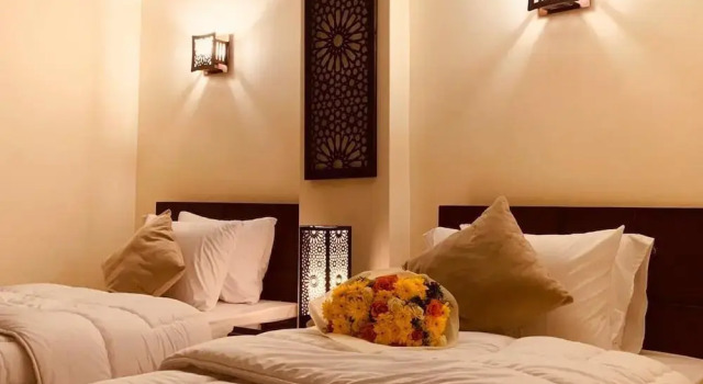 9 Pyramids Inn