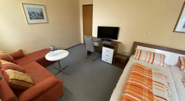 Hotel am Thermalbad, Забронировать Отель Отели Schaumburg Land с завтраком, Завтраки