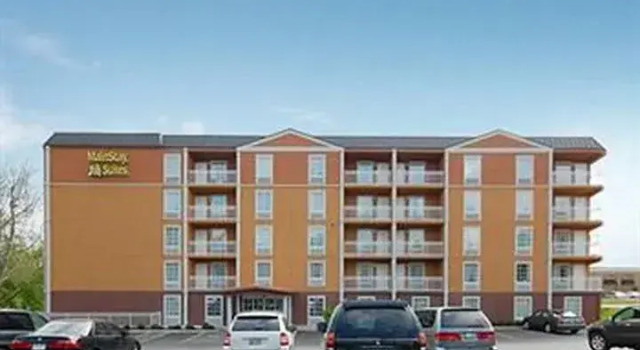 Кровать в общем номере MainStay Suites Knoxville North I-75