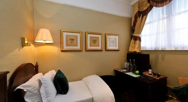 Одноместный номер Standard The Colonnade