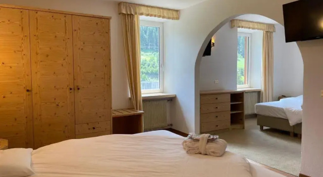 Четырёхместный номер Standard Alpen Family Hotel Someda