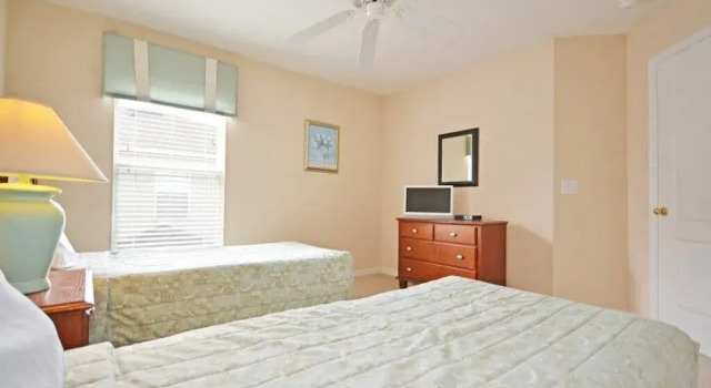 Michele's Haven, Buchen Sie Hotel Hotels in Four Corners mit Pool, Schwimmbad