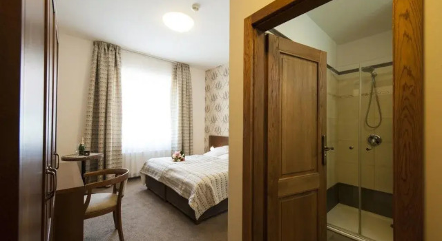 Hotel Mario, Забронировать Отель Отели Lednicko - Valticky areal 4 звезды, 4*
