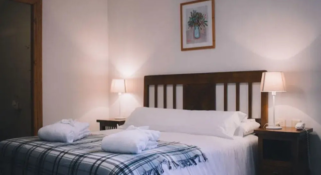 Balneario de Manzanera El Paraíso, Book Hotel Hotels in Aragon with Parking, Parking