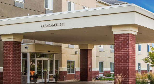 Comfort Suites Coralville I-80, Prenota Hotel Hotel a Iowa con piscina, Piscina