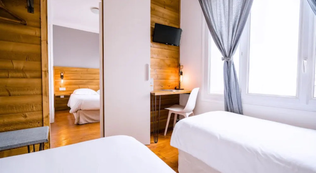 Четырёхместный семейный номер Standard Hôtel Victor Hugo Lorient