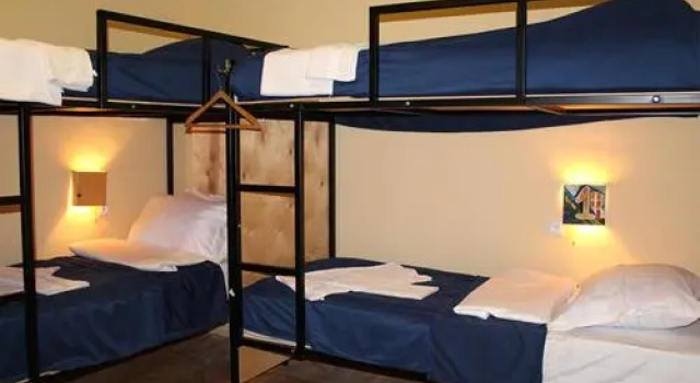 Hostel 32, Забронировать Хостел Хостелы Тбилиси, рядом с Крепость Нарикала, Хостел