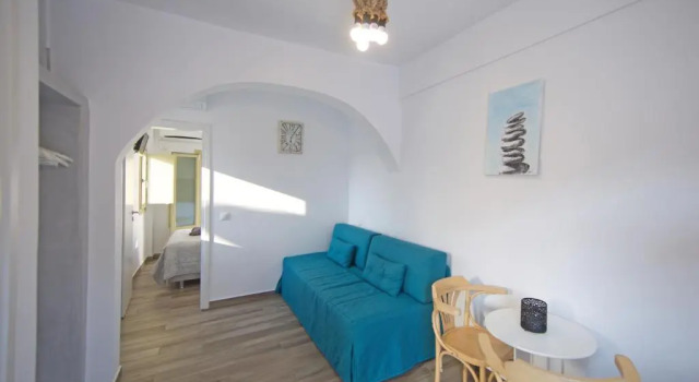 Diasino Apartments and Car Rental, Забронировать Апартаменты/квартира Отели Аморгоса с парковкой, рядом с Порт Катаполы, Парковка