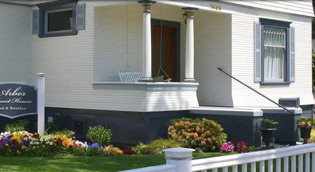 Arbor Guest House