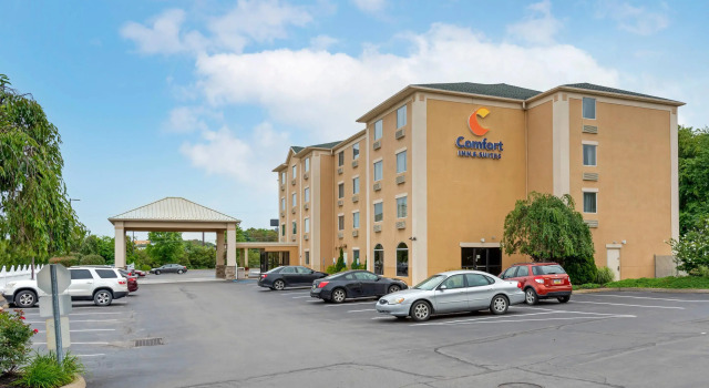 Comfort Inn & Suites Wilkes-Barre, Book Hotel Hoteller i The Poconos med pool, Swimmingpool