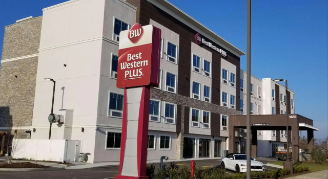 Comfort Inn & Suites Clarksville - Louisville North