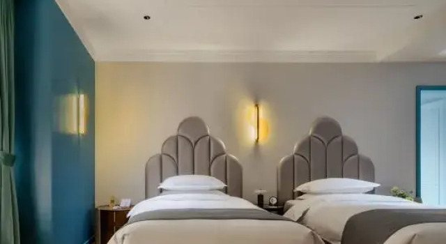 Двухместный люкс с видом на сад Xinhua Garden Hotel