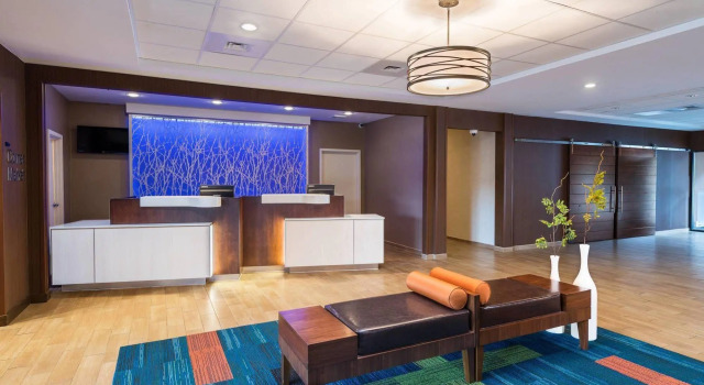 Best Western Cristata Inn, Varaa Hotelli Hotellit New England uima-altaalla, Uima-allas