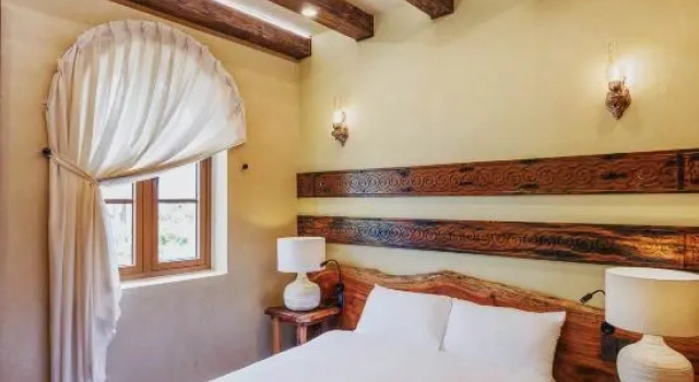 Семейный люкс с 2 комнатами с балконом и с видом на город Little Sun Homestay
