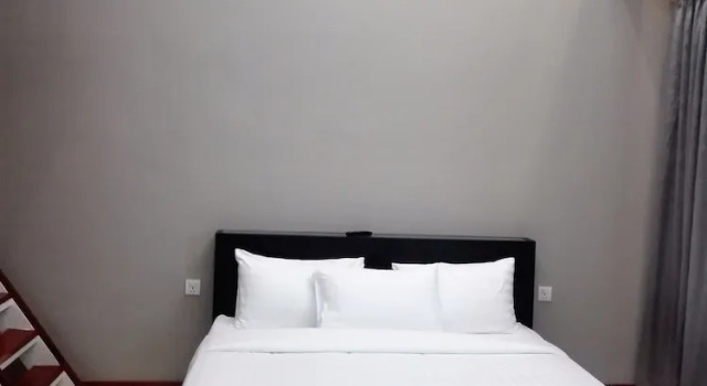 Люкс с балконом Malis the Residence