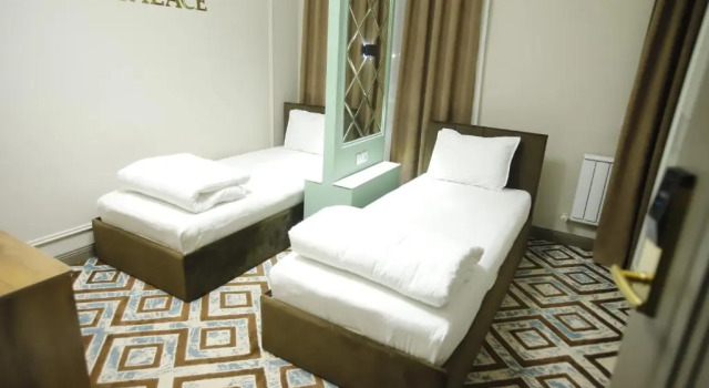 Khan Palace, Rezerwuj Hotel Hotele w Turkestan z parkingiem, Parking
