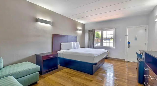 Люкс Motel 6 Falls Church, VA - Arlington Boulevard