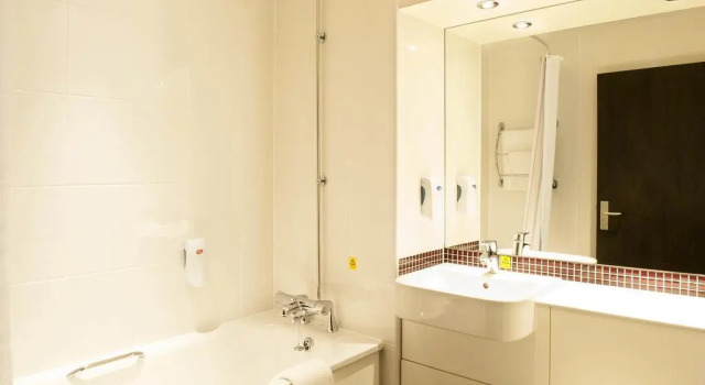Номер Standard Premier Inn York South West