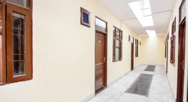 OYO 48981 Hotel HC Residency