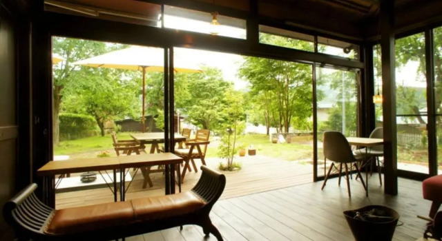 Saku Cafe, Book Hotel Hoteller i Kita Kanto med parkering, Parkering