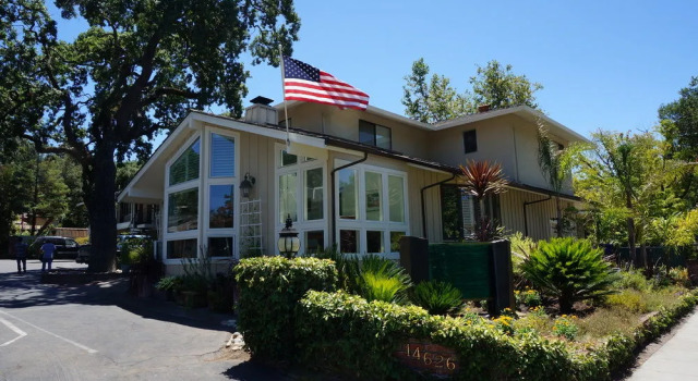 Saratoga Oaks Lodge, Забронировать Отель Отели Silicon Valley 4 звезды, 4*