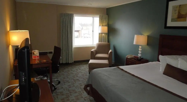 Номер Standard Ramada by Wyndham Vineland Millville Area