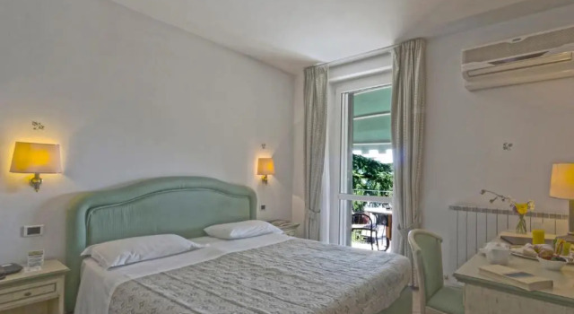 Двухместный номер Standard с видом на озеро Hotel Kursaal - Umbria