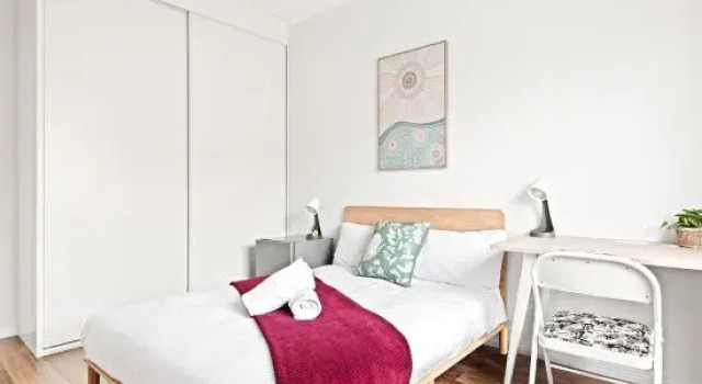 Двухместный номер Standard Private Rooms – Central Location, Near Station & Shops