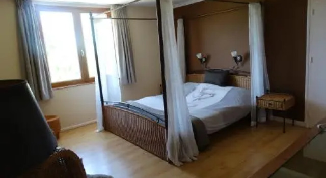 L'Enclos B&B et Gîtes, Prenota Bed & breakfast Hotel a Alvernia con parcheggio, Parcheggio