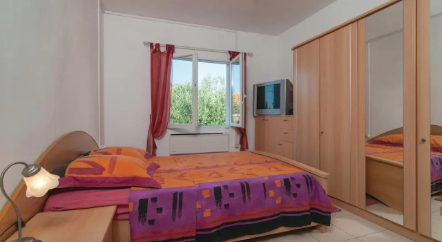 Awesome Apartment in Supetar With 2 Bedrooms and Wifi, Prenota Appartamento San Pietro di Brazza 