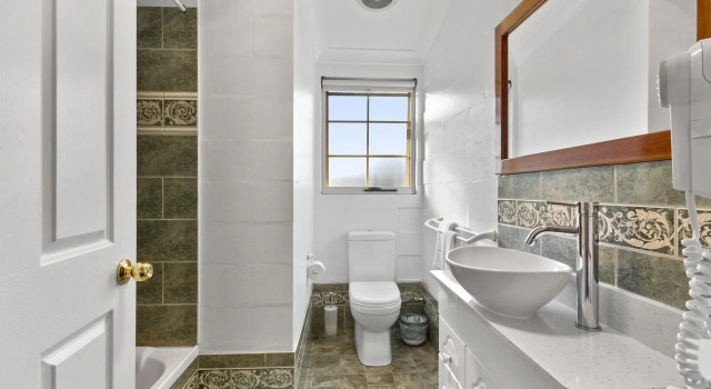 Семейный люкс Swansea Cottages & Lodge Suites