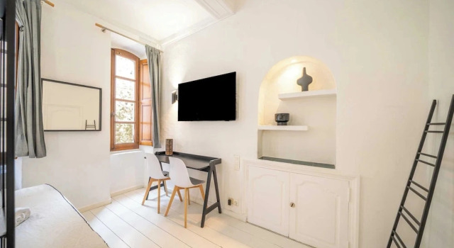 Cozy Studio A/C 2P - Saint-tropez, Забронировать Апартаменты/квартира Сен-Тропе Сен-Тропе залива, рядом с Cimitière Marin