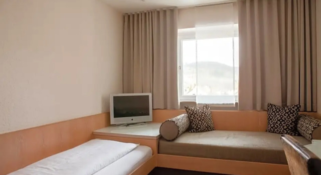 Hotel Kolb, Reserva ahora Hotel Zeil Baja Franconia