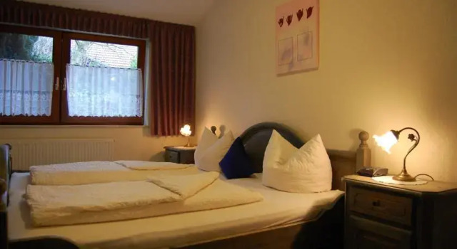 Ferienhof & Landhotel Laurenz, Забронировать Отель Отели Гронау 4 звезды, 4*