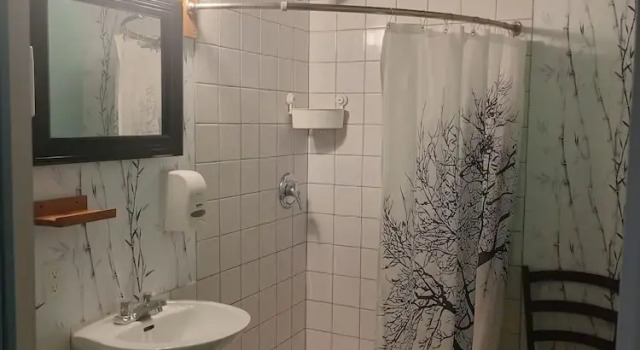 Номер Comfort Auberge Jeunesse LouLou's Backpacker Hostel