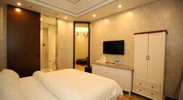 Люкс Business Shanghai Crown Crystal Hotel