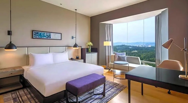 Двухместный номер Executive с видом на озеро Hilton Kuala Lumpur