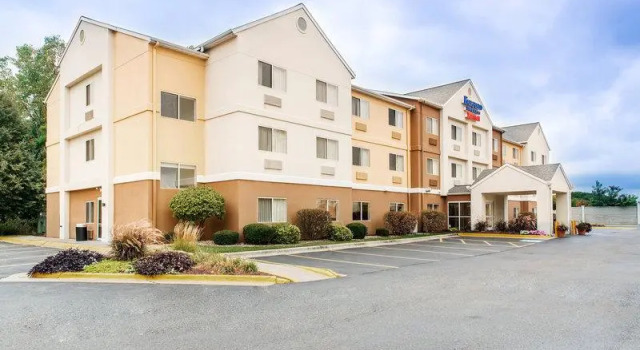 Люкс Standard Fairfield Inn & Suites Canton