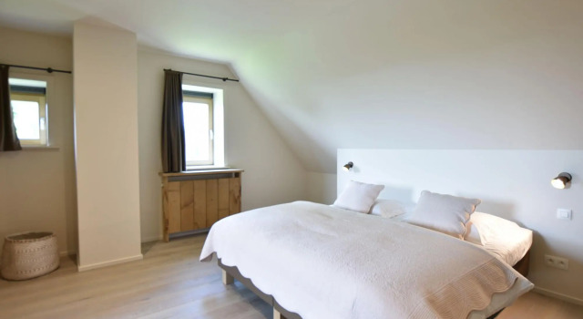 Beautiful Holiday Home With Terrace, Garden, Rezerwuj Willa Hotele w Bruksela z parkingiem, Parking