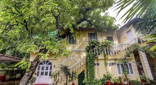 OYO 82551 Lukerganj Villa