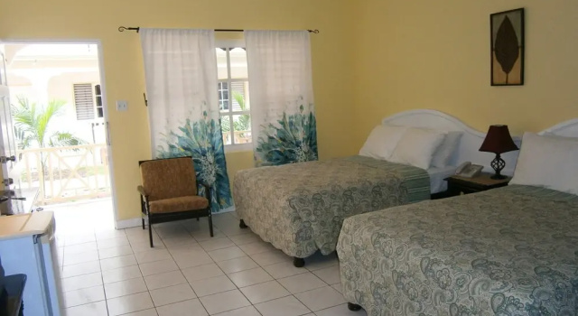 Номер Deluxe с видом на сад Coral Seas Beach Resort