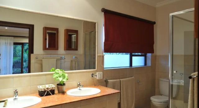 Люкс Claires of Sandton Luxury Guest House