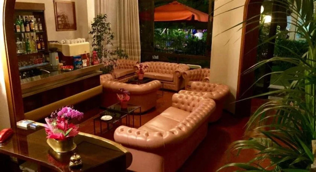Hotel Lariana BB
